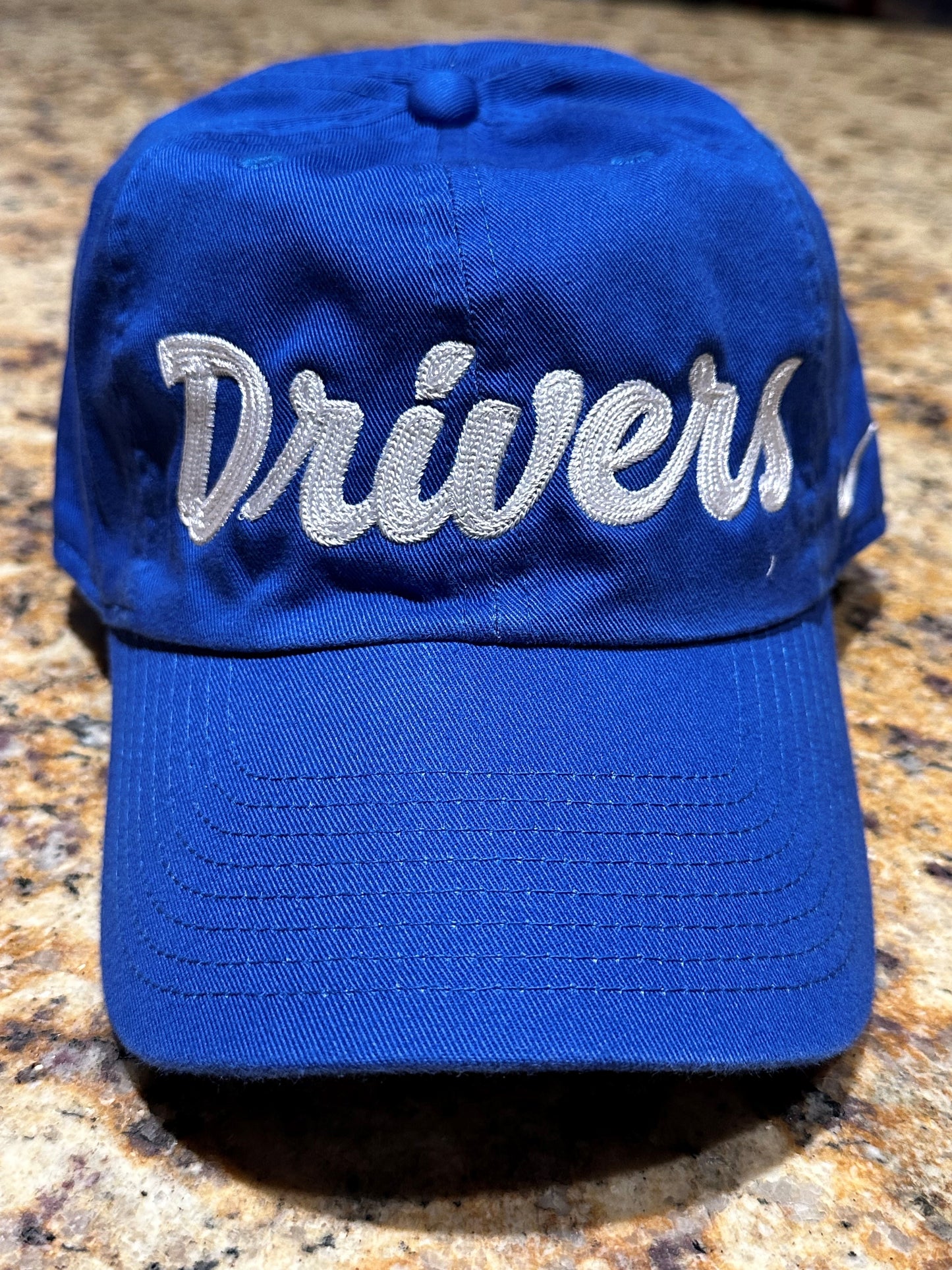 680 - *NEW* NIKE "DRIVERS" Cotton Twill Chain Stitch Cap (4 color options)